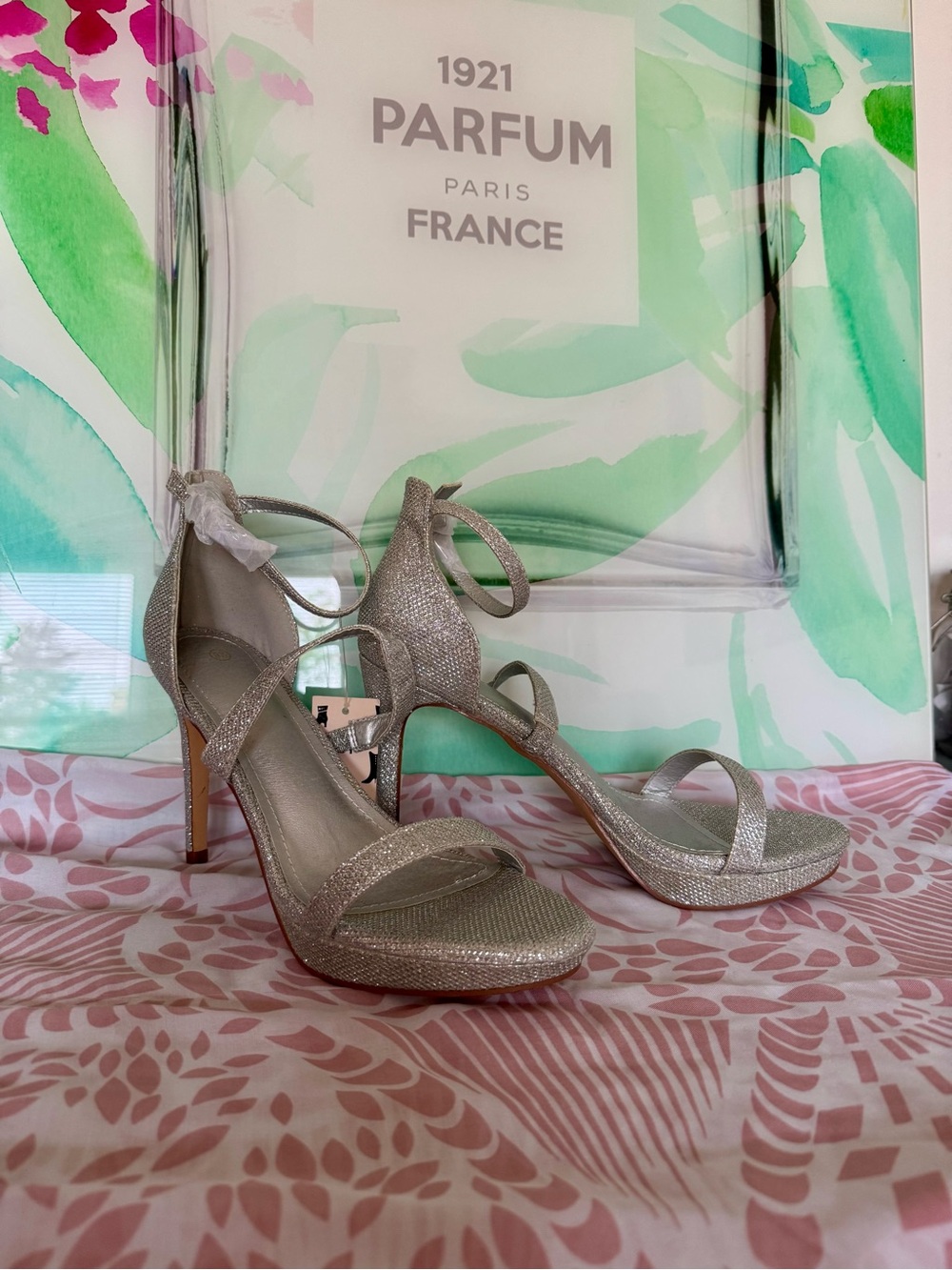 New silver strappy stiletto heels 9.5 ankle closure